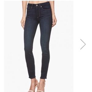 NWOT 🌟 PAIGE Peg Skinny Jeans